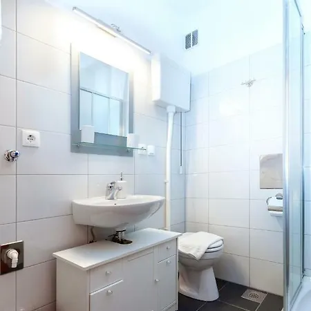 Toma Apartment *